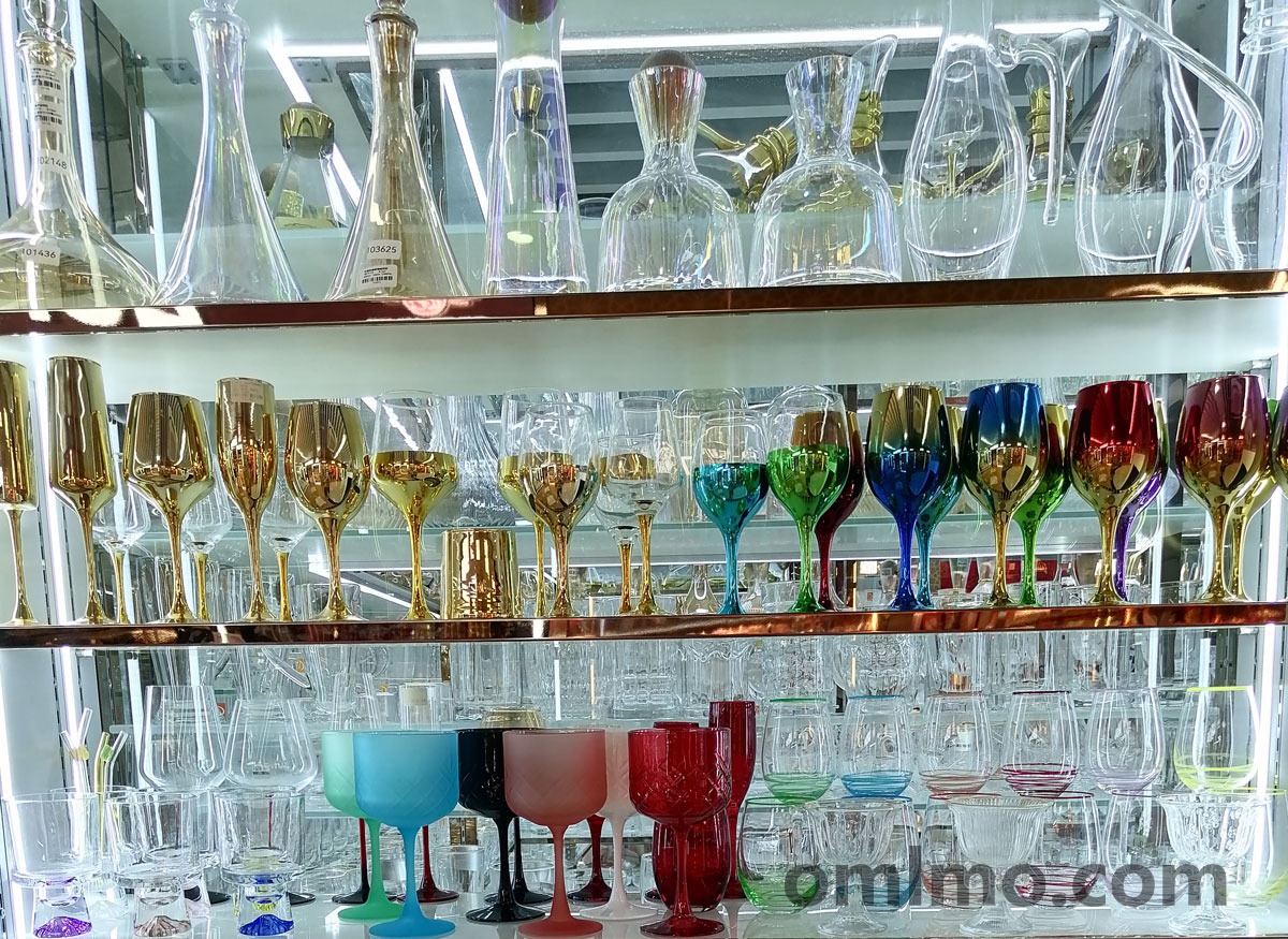 Colored glass wine glasses wholesale vibrant barware