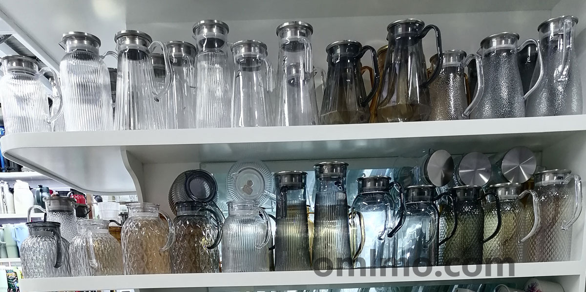 Ribbed glass pitcher with metal lid wholesale glass drinkware