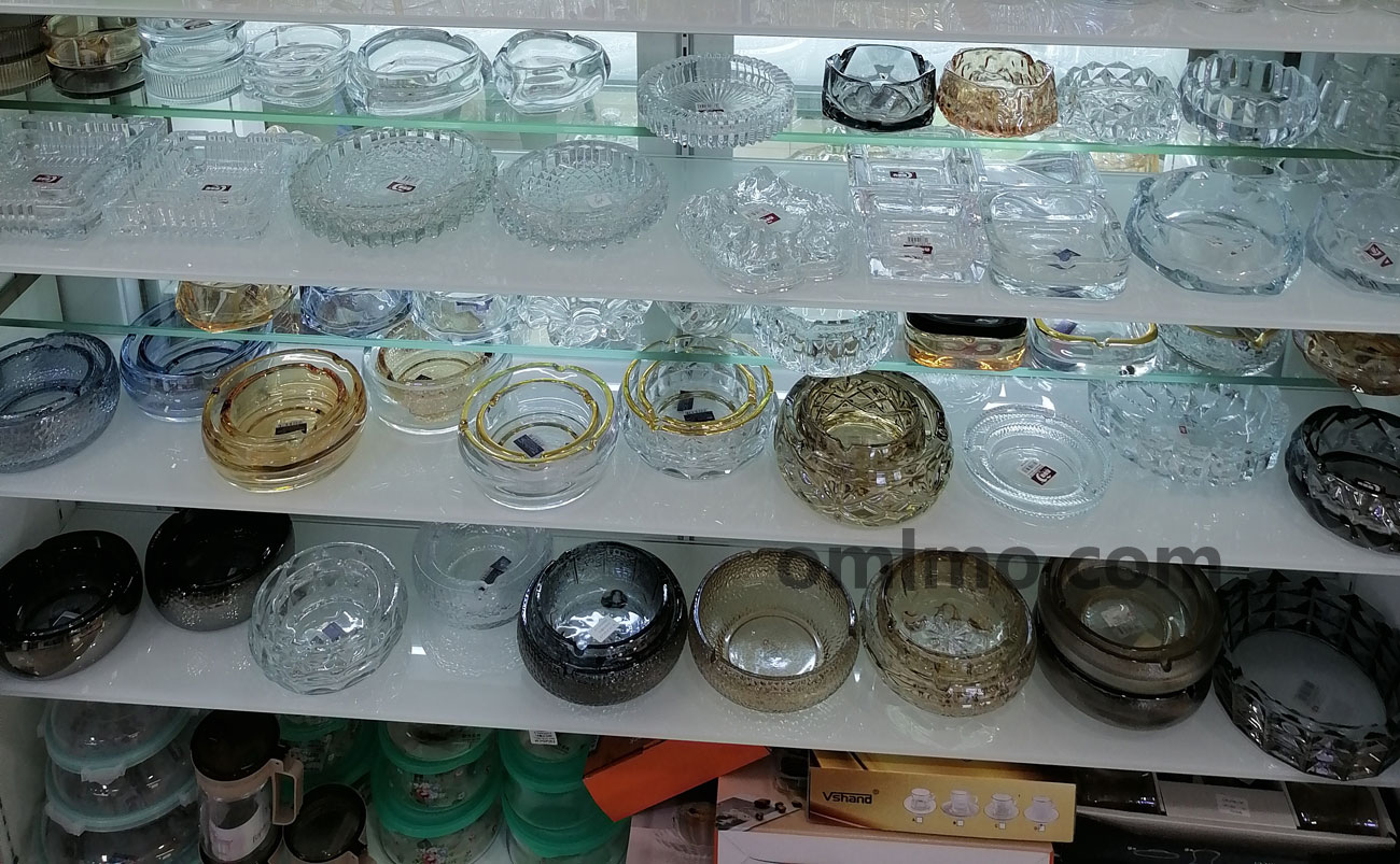SO-042 clear glass square diamond cut ashtray wholesale