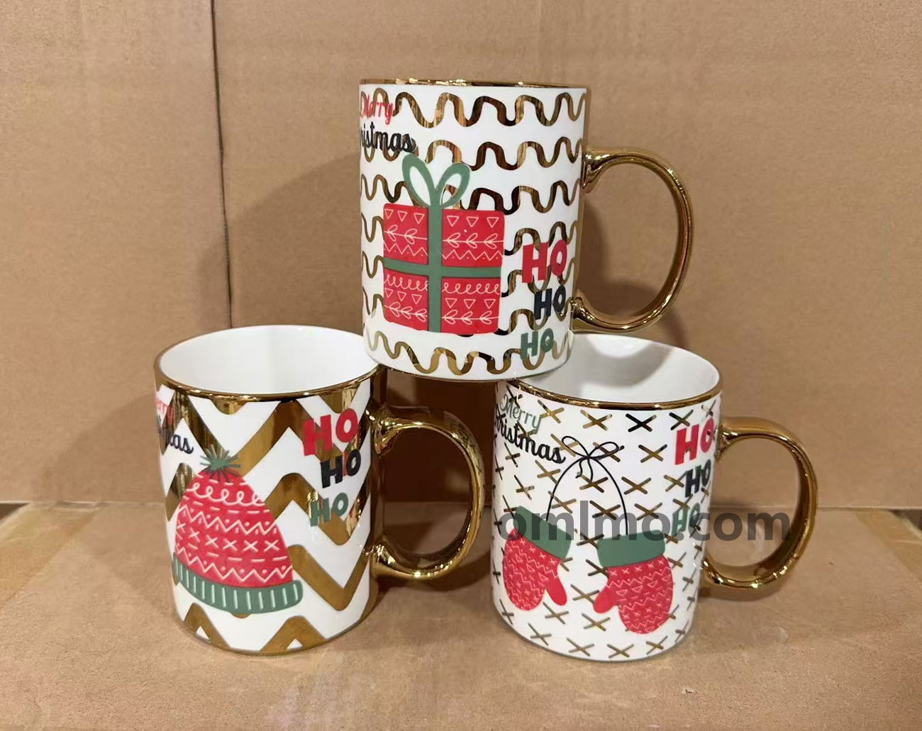 BA-611 Ceramic Christmas HO HO HO Gift Box Knit Pattern Mug Gold Rim Gold Handle 12oz wholesale product photo